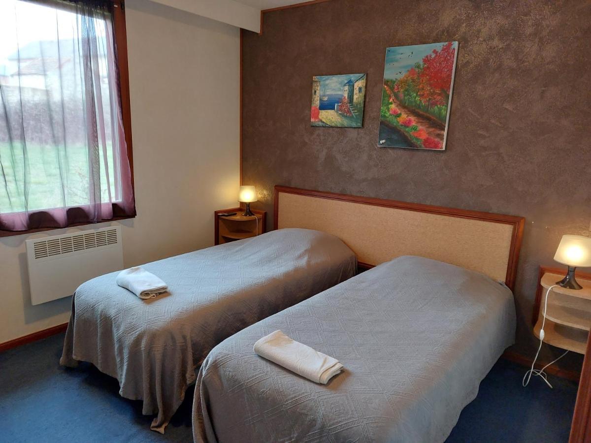Le Magiot Hotell Montliot-et-Courcelles Eksteriør bilde