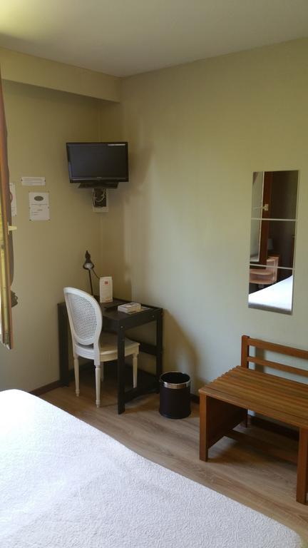 Le Magiot Hotell Montliot-et-Courcelles Rom bilde